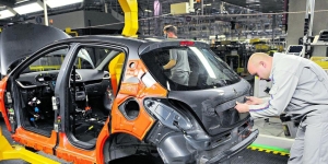 Fiat Chrysler y Peugeot firmar&aacute;n acuerdo de fusi&oacute;n en diciembre